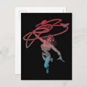 投疑問に思げ縄の赤いグラデーション線アートを持つ女性 ポストカード (正面/裏面)