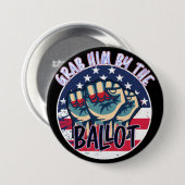 投票で彼を取り込む、投票2020、拳に抵抗 缶バッジ (正面&裏面)