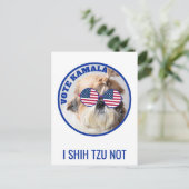 投票カマラアメリカ国旗シーズー(犬)Tzuかわいい犬ではない ポストカード (スタンド正面)