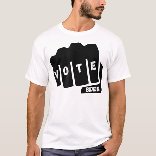 投票バイデン氏拳トランプティー Tシャツ (正面)