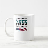 投票フェロン2024有罪判決フェロンステッカー コーヒーマグカップ (左)