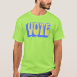 投票レトロカラフルGroovyブルーイエローチャートルーズ Tシャツ<br><div class="desc">レトロでカラフルグルーヴィはっきりしたータイポグラフィをブルーとイエローでフィーチャーしたおもしろい「投票」デザインで声を聞く準備をしなさい。色とよくはしゃぐレタリングが混鮮やか合してファンキー、個性のスプラッシュと市民の婚約を奨励するために完璧なツイストとモダン一緒にスローバックの雰囲気をもたらす。あなたは投票を得るか、単にあなたのサポートを示すかどうか、この目を引くデザインはメッセージを広げる素晴らしための方法前向きである。</div>