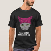 投票箱の子猫によってそれらをつかんで下さい Tシャツ (正面)
