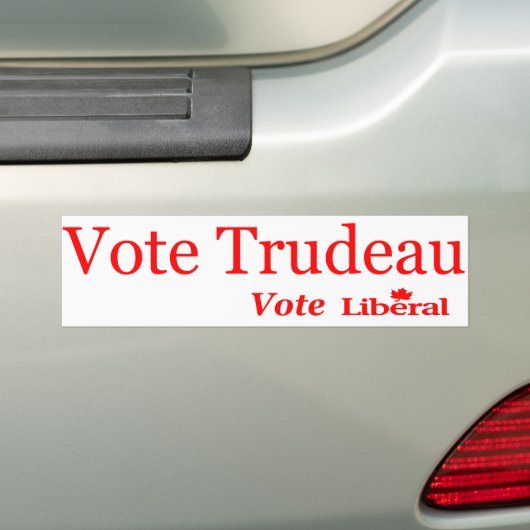 投票Trudeauの投票自由主義者 バンパーステッカー (車上)