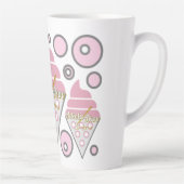 抗し難いアイスクリームリコリスマグ – Adiela Akoo カフェラテマグ (右)