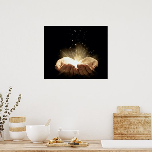 折り畳まれた手が光を保持 ポスター (キッチン)