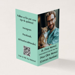 折り畳まれた獣医の名刺 名刺