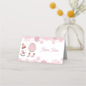 折り畳み名刺赤ちゃんシャワー寒い冬ピンク プレイスカード (正面)