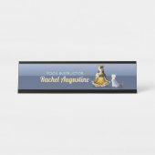 折り紙ゴールドフォイルめい想ヨガのキャットウーマンと猫 デスクネームプレート (正面)