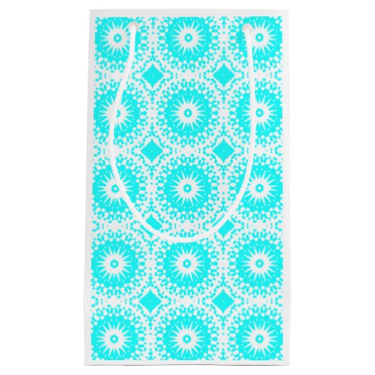 折衷雪抱き枕 スモールペーパーバッグ (正面)