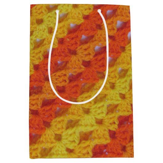 抱き枕 – 黄色とオレンジの対角線パターン ミディアムペーパーバッグ (正面)