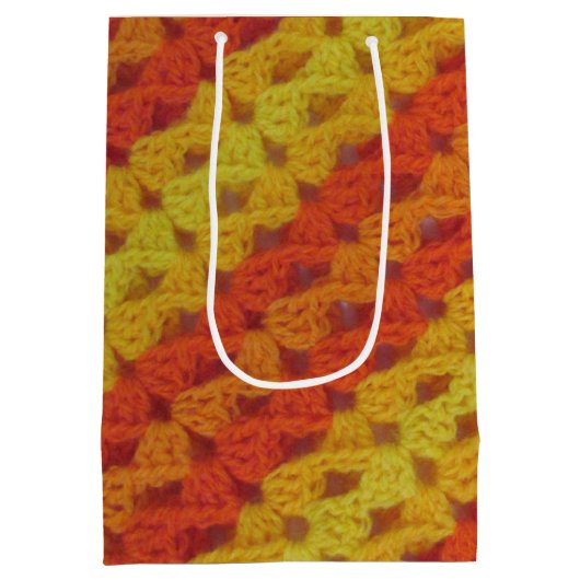 抱き枕 – 黄色とオレンジの対角線パターン ミディアムペーパーバッグ (裏面)