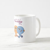 抱き締められた友人：つながるカップ コーヒーマグカップ (正面右)