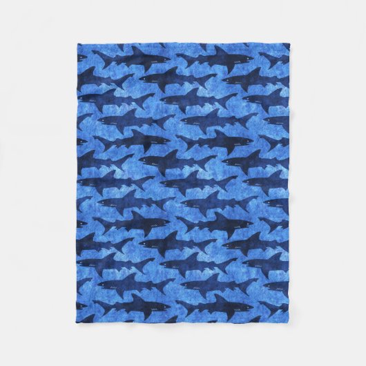 抱擁ある鮫のおもしろいな深海の青と フリースブランケット (正面)