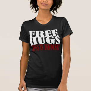 抱擁は無実のTシャツです Tシャツ
