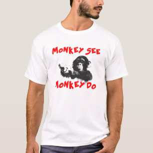 抵抗の服装猿銃の人のTシャツ Tシャツ