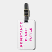 抵抗は無駄ではない ラゲッジタグ (正面縦)