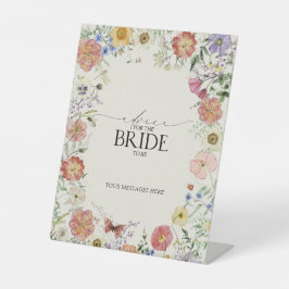 押されたワイルドフラワーフローラブライダルシャワーアドバイス 台座サイン