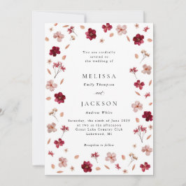 押し付けられた赤いピンクとクリーム、花のウェディング招待状 招待状