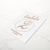 押し点々のある縁ど付けホイル表番号 箔招待状 (回転した状態)