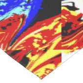 抽象的で赤く黄色く青い白黒のテーブルクロス テーブルクロス (アングル)