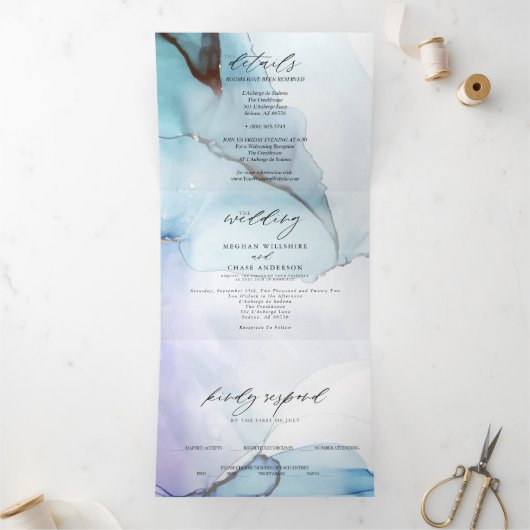 抽象的なインディゴ ラベンダー アクアマリン インク 三つ折り招待状 (内部)