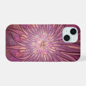 抽象的なモダンフローラル・フラクタルアート ベリーカラー iPhone 15ケース (裏面横)
