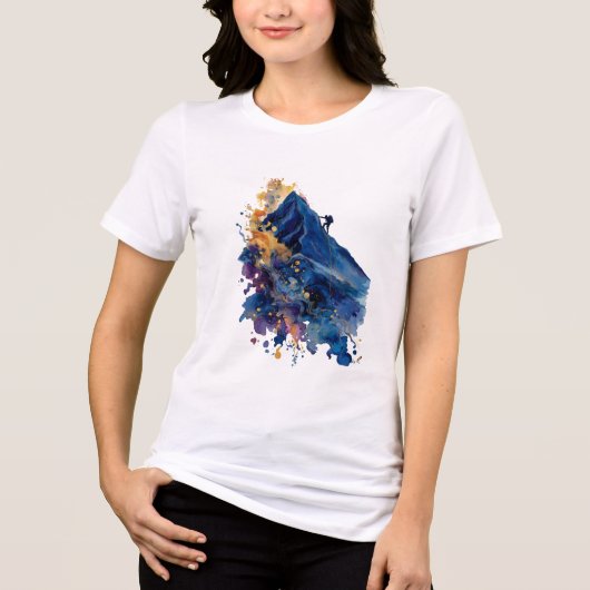 抽象的な山岳登山者 | 流れるようなインクの水彩画 トライブレンドTシャツ (正面)
