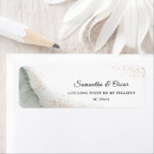 抽象的な水彩グリーンの筆跡とゴールド ラベル (インサイチュ)