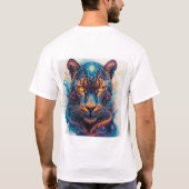 抽象的な炎の要素を取り入れたパンサーの肖像 Tシャツ (裏面)