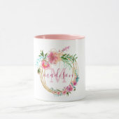 抽象的な花の金ゴールドのリース手の教養があるモノグラム マグカップ (中央)