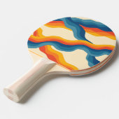 抽象的な70年代のレトロなオレンジと青の波状ストライプパターン 卓球ラケット (正面アングル)