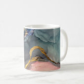 抽象芸術のピンクブルーの背景に美しい香りがする コーヒーマグカップ (正面右)