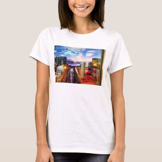 抽象芸術の夜明けの写真家 Tシャツ (正面)