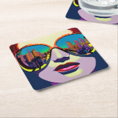 抽象芸術の女性がサングラスで街を振り返る スクエアペーパーコースター (アングル)