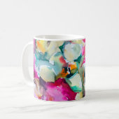 抽象芸術の明るい色の装飾的な背景。フロ コーヒーマグカップ (正面左)