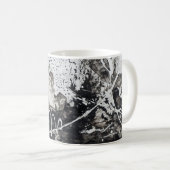抽象芸術の背景(白黒) コーヒーマグカップ (正面右)