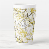 抽象芸術の落書き – マスタードとブラウン カフェラテマグ (正面)