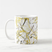 抽象芸術の落書き – マスタードとブラウン コーヒーマグカップ (左)