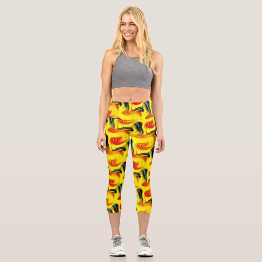 抽象芸術の黄色と緑のパターン カプリレギンス (正面)