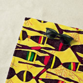 抽象芸術アフリカ姿、赤黄色 ビーチタオル (インサイチュ)