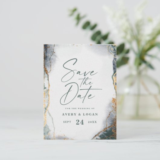 抽象芸術エテリアグリーン金ゴールド結婚式の日付を保存 案内ポストカード (スタンド正面)