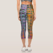 抽象芸術オレンジアンドアクアレトロブーメランウェーブズ カプリレギンス (裏面)