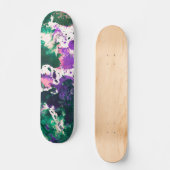 抽象芸術カラフルグリーンとパープル（ばちゃばちゃ）跳ねる絵を描 スケートボード (正面)
