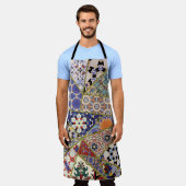 抽象芸術スペインのの瓦のパッチワーク手書き エプロン (着用した状態)