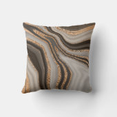 抽象芸術テクスチャを持つ金ゴールド茶大理石 クッション (裏面)