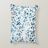 抽象芸術テラゾモザイクネイビー&ライトブルーパターン アクセントクッション (裏面(縦))