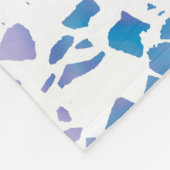 抽象芸術テラゾモザイクピンク&ブルーパターン フリースブランケット (角)