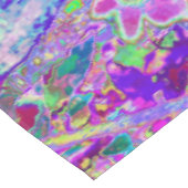 抽象芸術トリップ（幻覚体験）のようなピンクと紫の花 テーブルクロス (アングル)