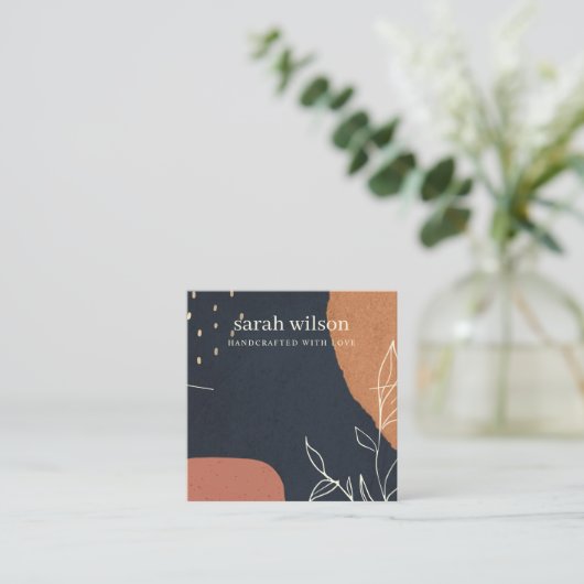 抽象芸術ネイビーオレンジリービネックレスバンドテンプレート スクエア名刺 (スタンド正面)